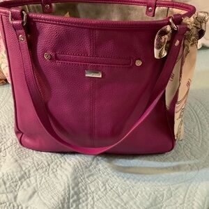 💋💋Thirty one Jewel Townsfair Reversible Magenta Leather Tote Bag